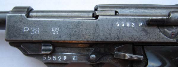 Waffenamts en una pistola P38