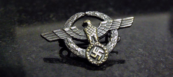 Credencial por largo servicio de un civil empleado en el ejercito o la marina del III Reich