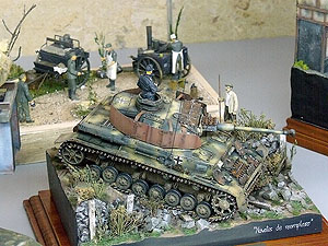 Diorama Pz. Kpfw IV Auf. G Panzer 4 Segunda Guerra Mundial